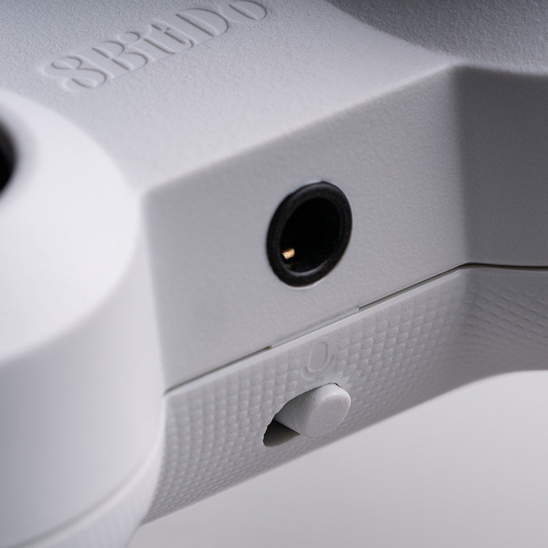 8BitDo Pro 2 Wired Controller for Xbox (Hall Effect joysticks)
